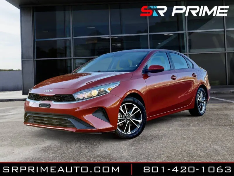2022 Kia Forte LXS AT's photo