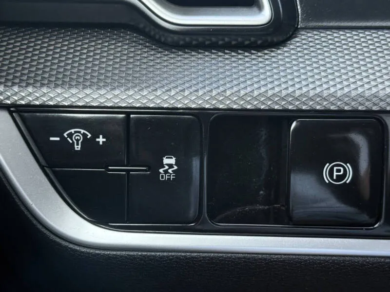 2023 Kia Sportage LX - Photo 28