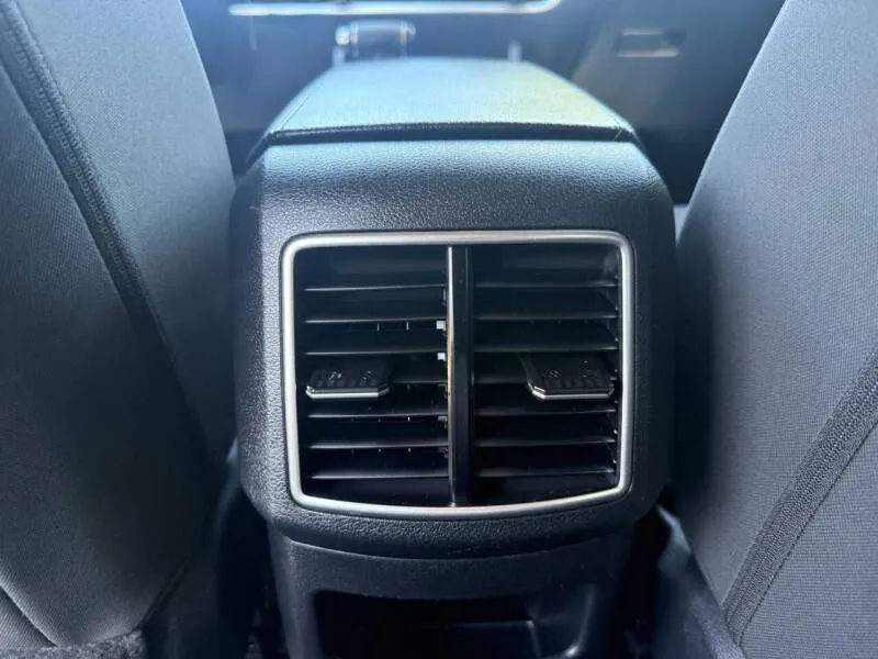 2023 Kia Sportage LX - Photo 13