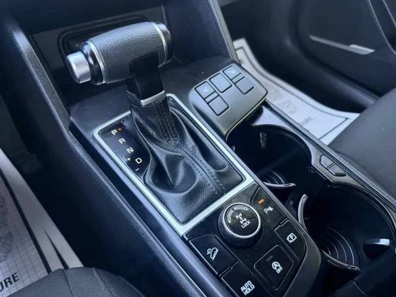 2023 Kia Sportage LX - Photo 25