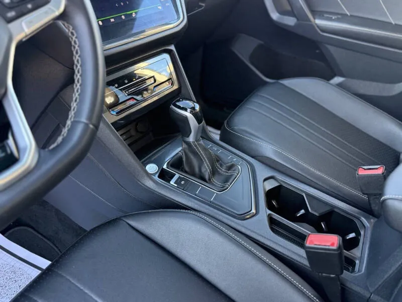 2023 Volkswagen Tiguan SE R-LINE BLACK - Photo 10
