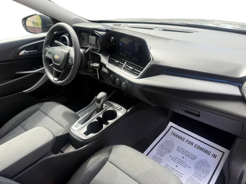 2024 Chevrolet Trax LS - Photo 6