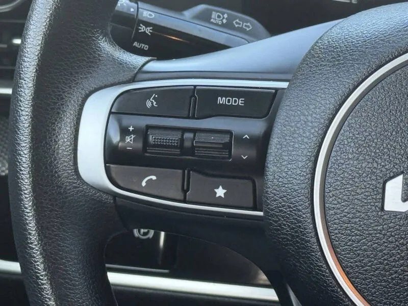2024 Kia Sportage LX - Photo 19