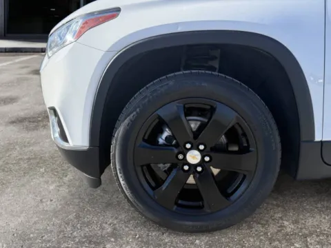 More photos of 2020 Chevrolet Traverse LT Leather at SR PRIME AUTO, UT