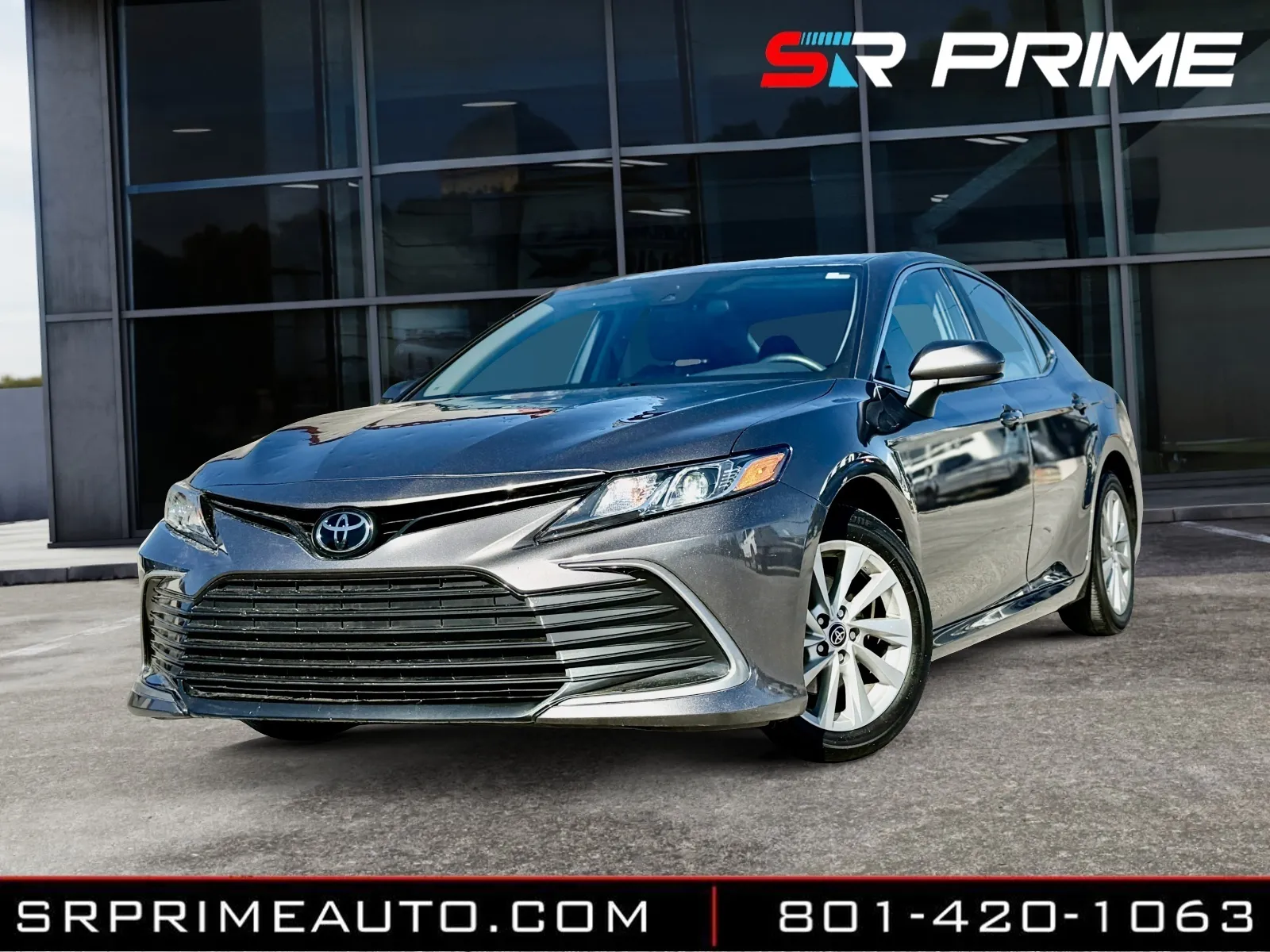 2021 Toyota Camry 2.5 Auto LE's photo