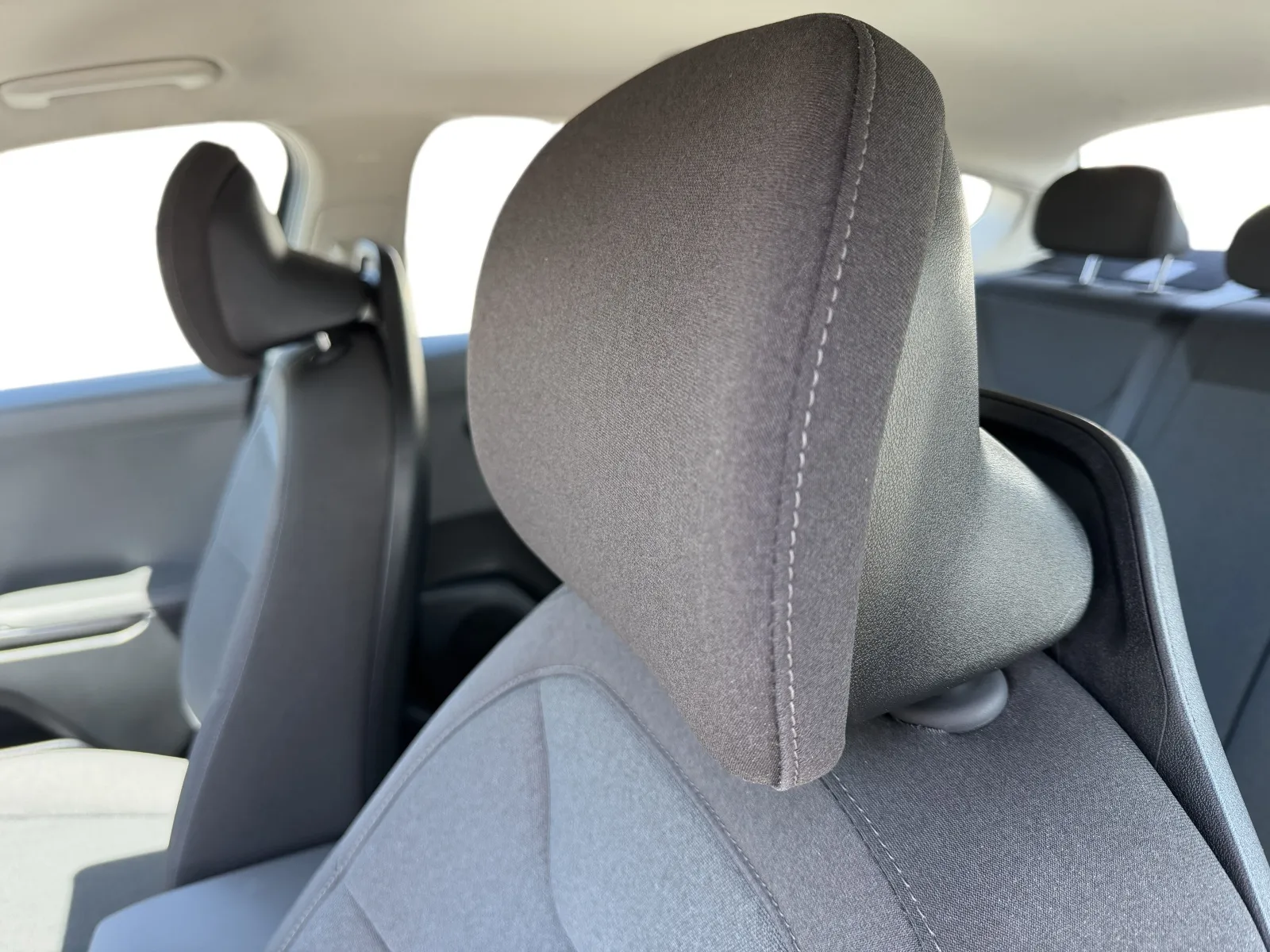 2025 Kia K4 LXS - Photo 23