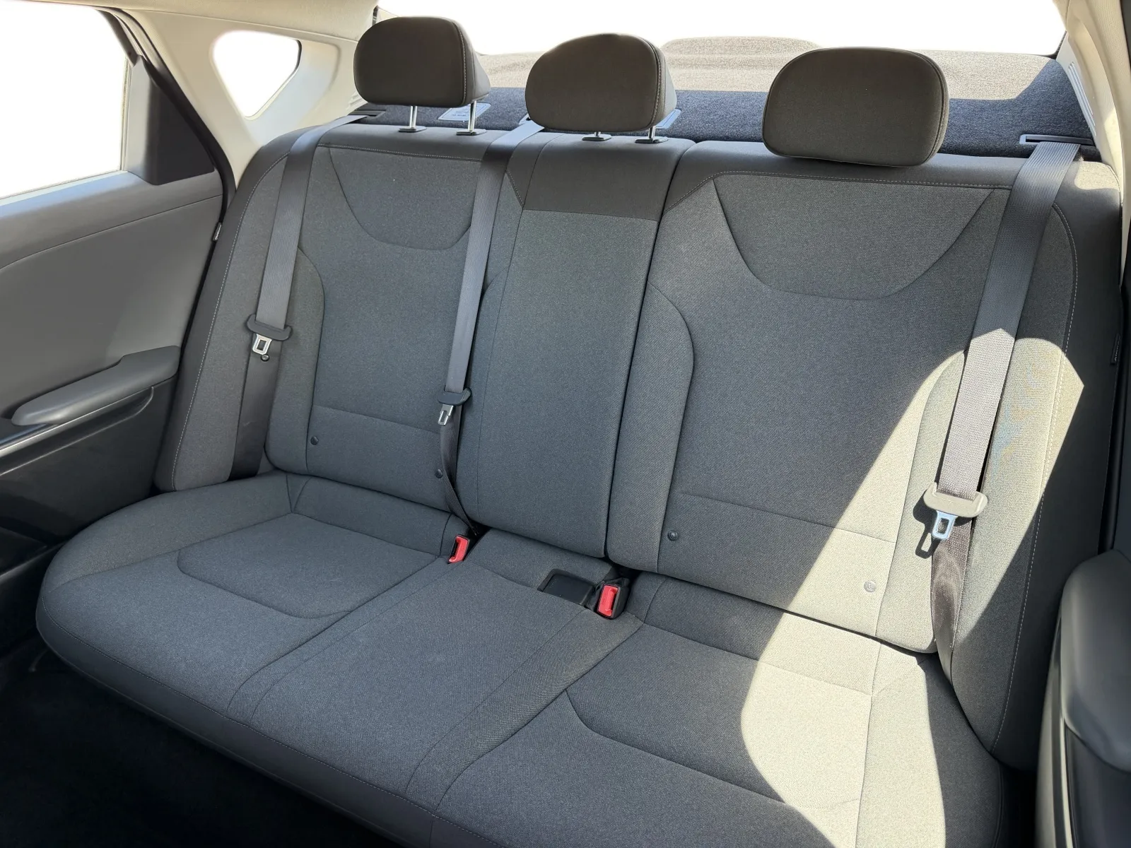 2025 Kia K4 LXS - Photo 8