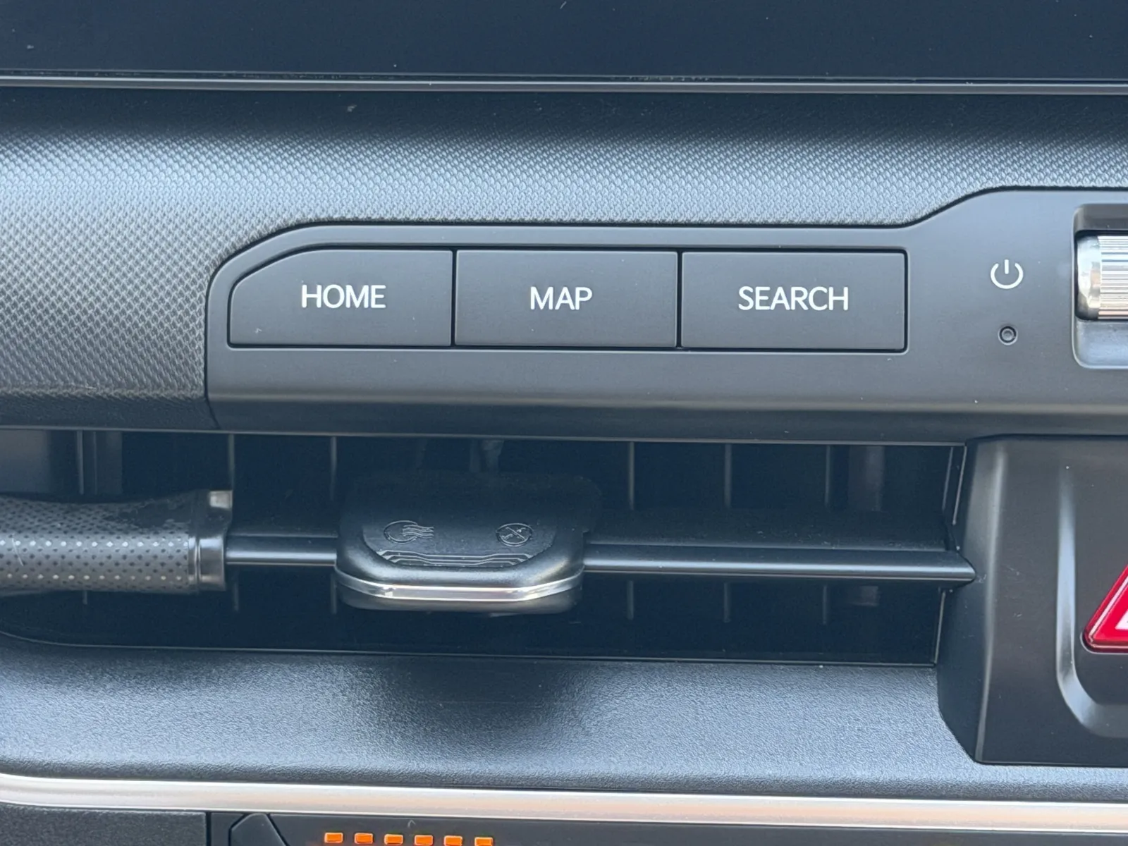 2025 Kia K4 LXS - Photo 20
