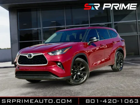 Red 2022 Toyota Highlander LE for sale in Lehi, UT