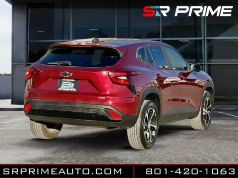 More photos of 2024 Chevrolet Trax RS at SR PRIME AUTO, UT