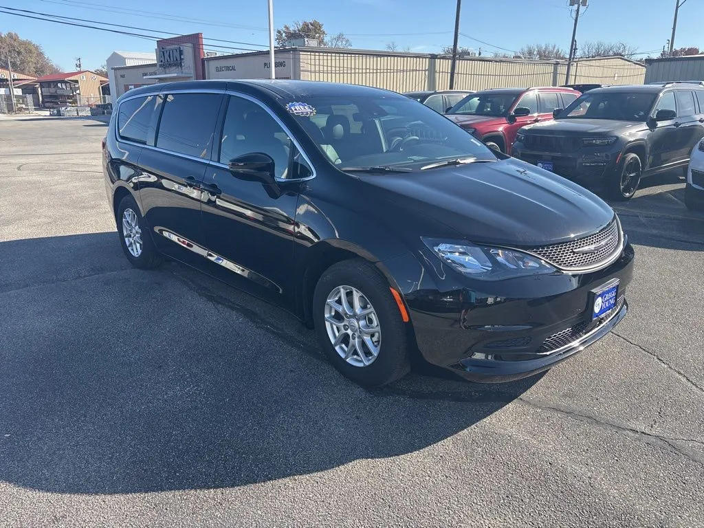 2026 Chrysler Voyager LX photo 2