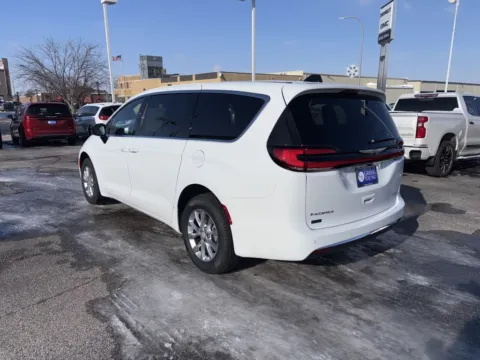 Another view of 2026 Chrysler Pacifica Limited for sale in Atlantic, IA at Gregg Young Chrysler Dodge Jeep Ram of Atlantic