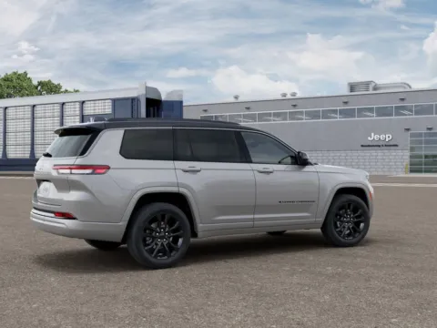 More photos of 2026 Jeep Grand Cherokee L Limited at Gregg Young Chrysler Dodge Jeep Ram of Atlantic, IA
