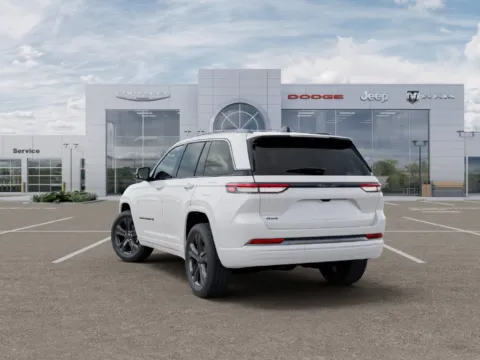 More photos of 2027 Jeep Grand Cherokee Limited Reserve at Gregg Young Chrysler Dodge Jeep Ram of Atlantic, IA
