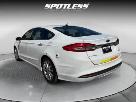 More photos of 2017 Ford Fusion Hybrid SE at Spotless Auto San Pedro, TX