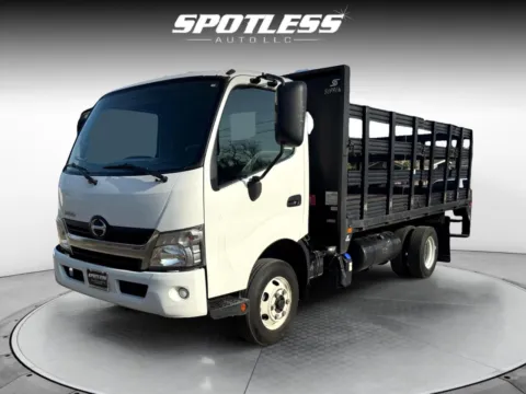 White 2019 Hino 155 for sale in San Antonio, TX