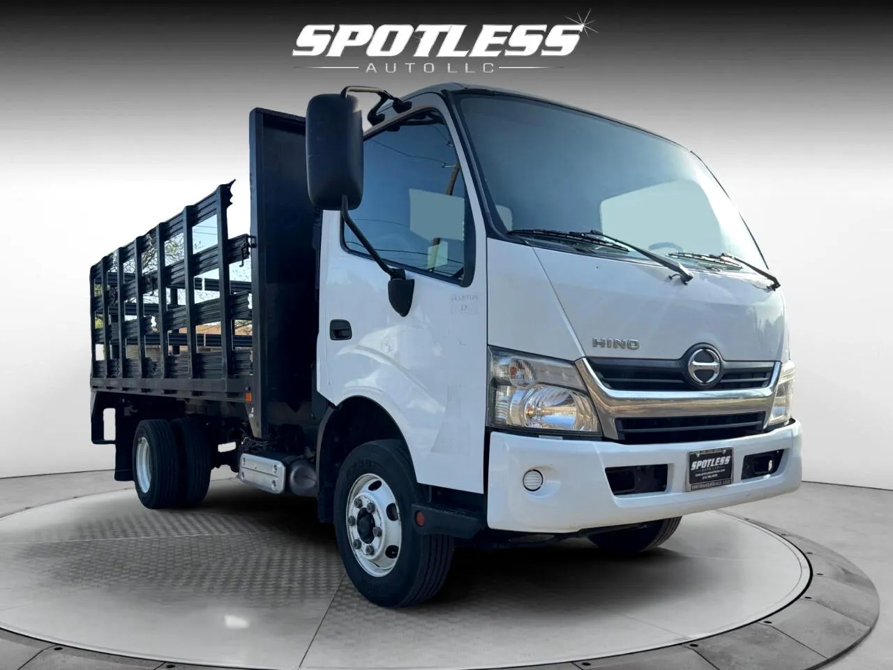 Hino 155 photo 10