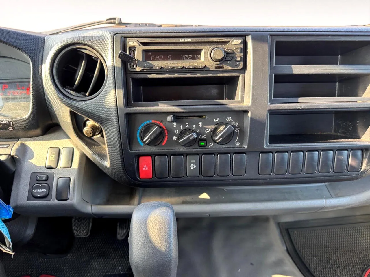 Hino 155 photo 20