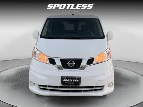 More photos of 2018 Nissan NV200 SV at Spotless Auto San Pedro, TX