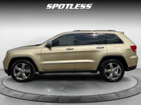 Another view of 2011 Jeep Grand Cherokee Overland for sale in San Antonio, TX at Spotless Auto San Pedro