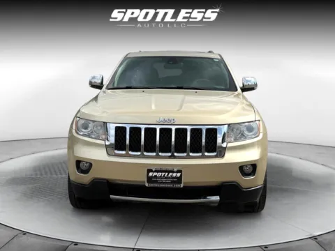More photos of 2011 Jeep Grand Cherokee Overland at Spotless Auto San Pedro, TX
