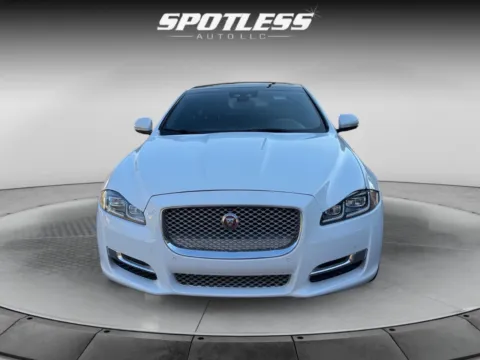 More photos of 2018 Jaguar XJ L Supercharged at Spotless Auto San Pedro, TX