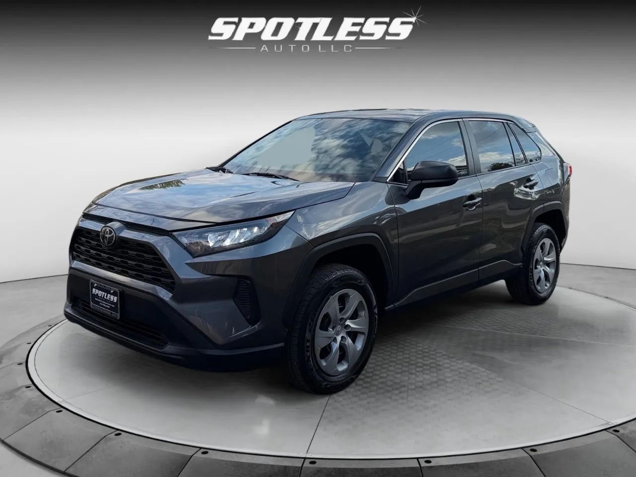 Gray 2022 Toyota RAV4 LE for sale in San Antonio, TX