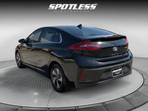 More photos of 2018 Hyundai Ioniq Hybrid SEL at Spotless Auto San Pedro, TX