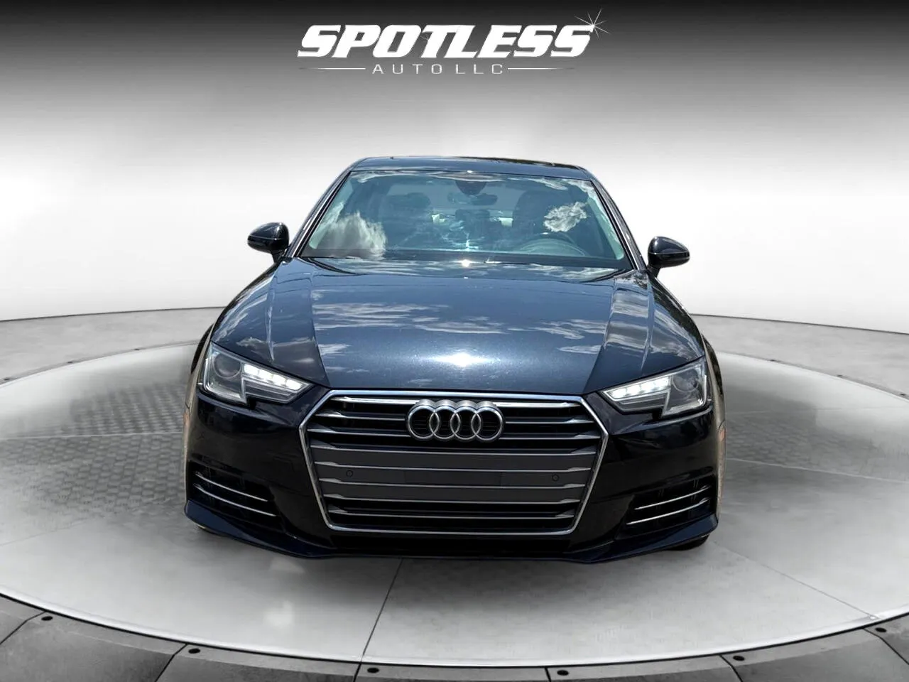 2017 Audi A4 Premium - Photo 5