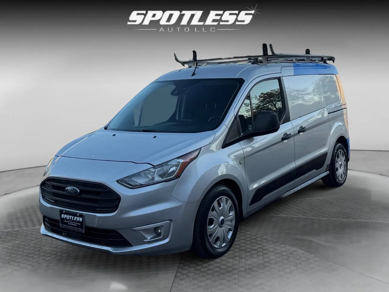 Silver 2019 Ford Transit Connect XLT for sale in San Antonio, TX