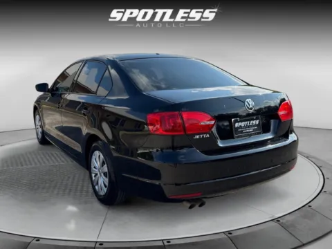 More photos of 2014 Volkswagen Jetta 2.0L S at Spotless Auto San Pedro, TX