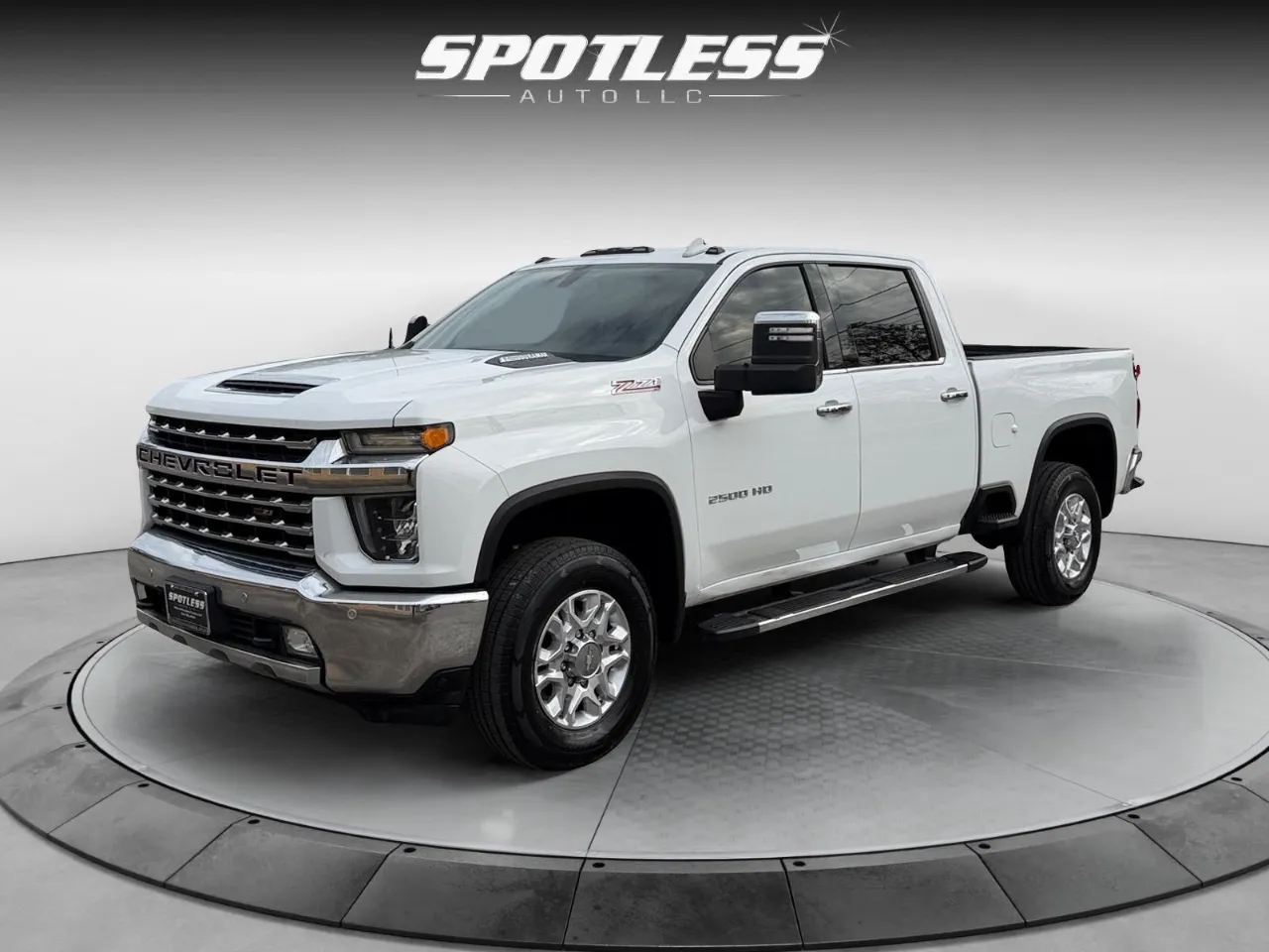 2020 Chevrolet Silverado HD LTZ's photo