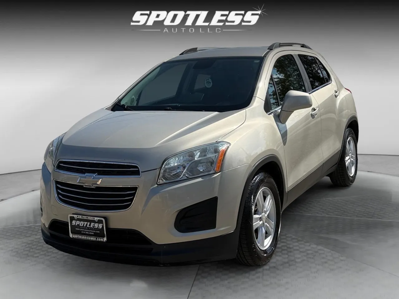 Silver 2016 Chevrolet Trax LT for sale in San Antonio, TX