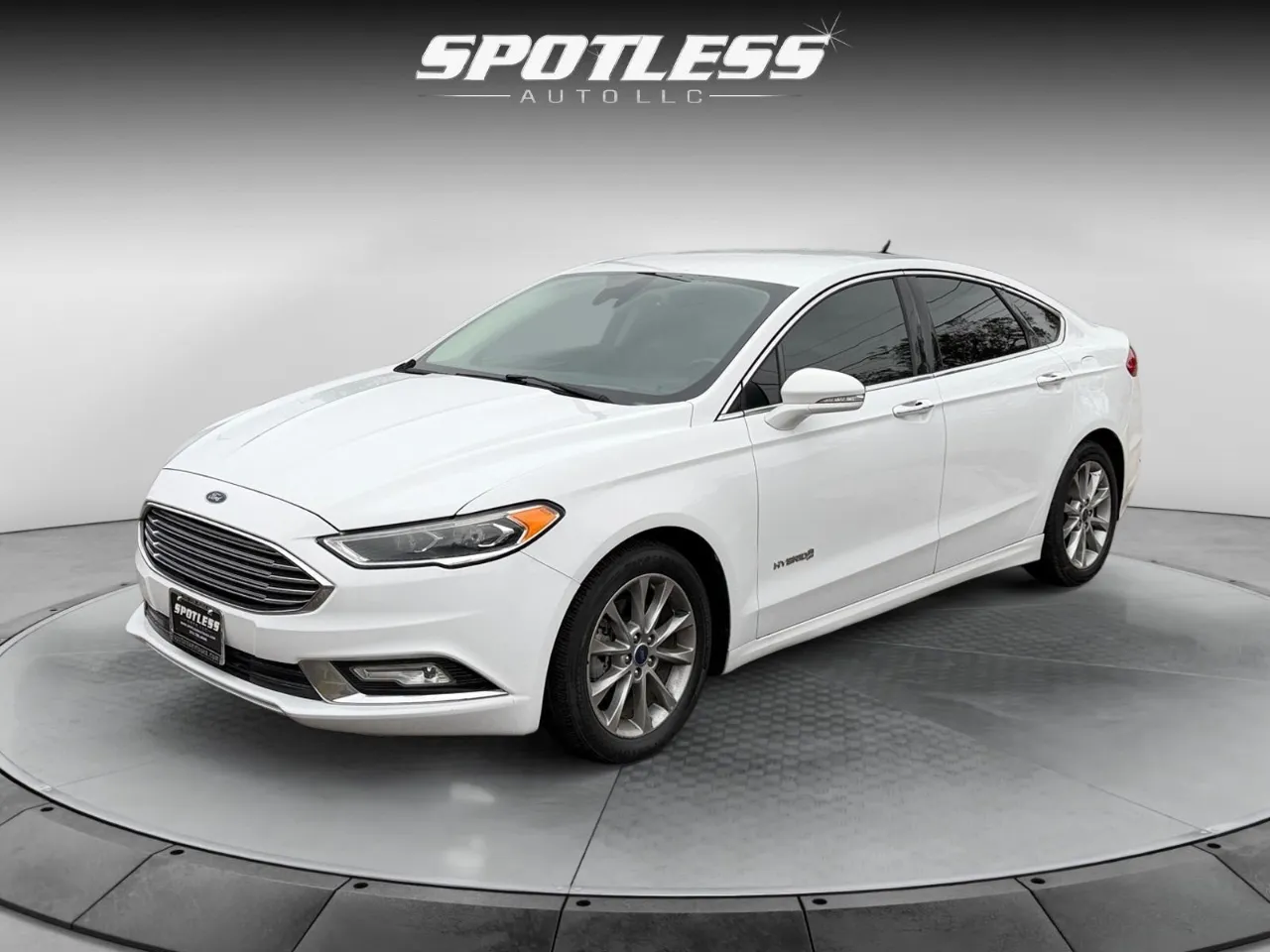 2017 Ford Fusion Hybrid SE