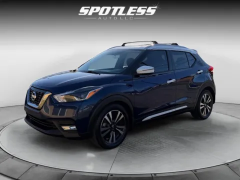 Blue 2019 Nissan Kicks SR for sale in San Antonio, TX