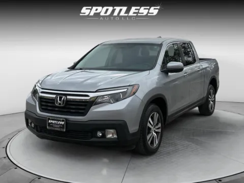 Silver 2017 Honda Ridgeline RTS for sale in San Antonio, TX