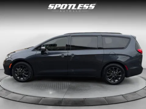 Another view of 2021 Chrysler Pacifica Touring for sale in San Antonio, TX at Spotless Auto San Pedro