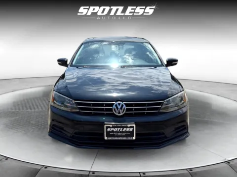 More photos of 2018 Volkswagen Jetta at Spotless Auto San Pedro, TX