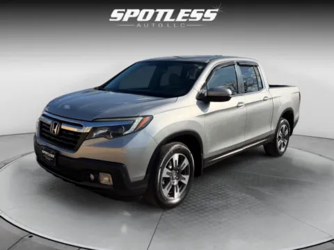 Silver 2018 Honda Ridgeline RTL-T for sale in San Antonio, TX