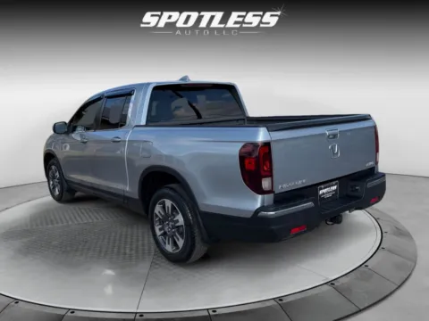 More photos of 2018 Honda Ridgeline RTL-T at Spotless Auto Loop 1604, TX