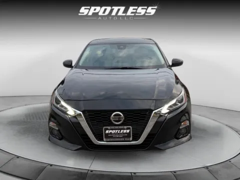 More photos of 2020 Nissan Altima 2.5 SL at Spotless Auto San Pedro, TX
