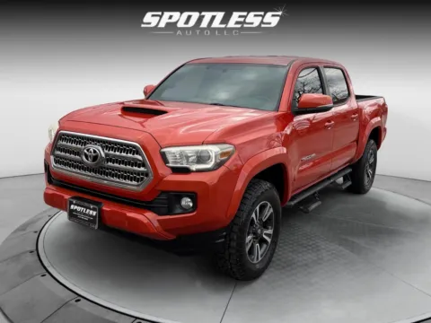Orange 2016 Toyota Tacoma TRD Sport for sale in San Antonio, TX