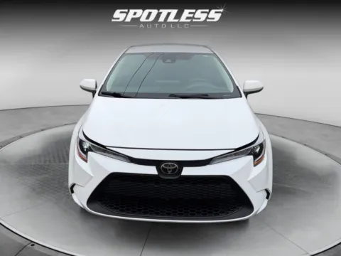 More photos of 2021 Toyota Corolla LE at Spotless Auto San Pedro, TX