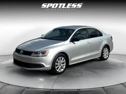 Silver 2014 Volkswagen Jetta 2.0L TDI for sale in San Antonio, TX