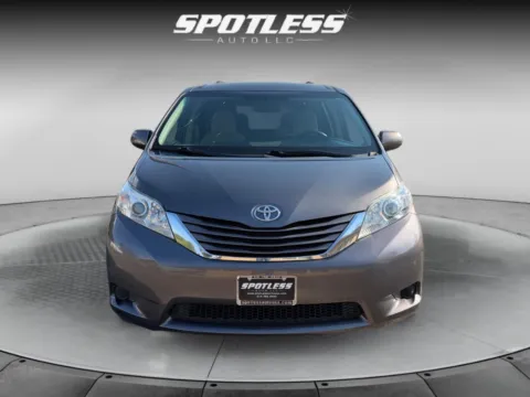 More photos of 2015 Toyota Sienna LE at Spotless Auto San Pedro, TX