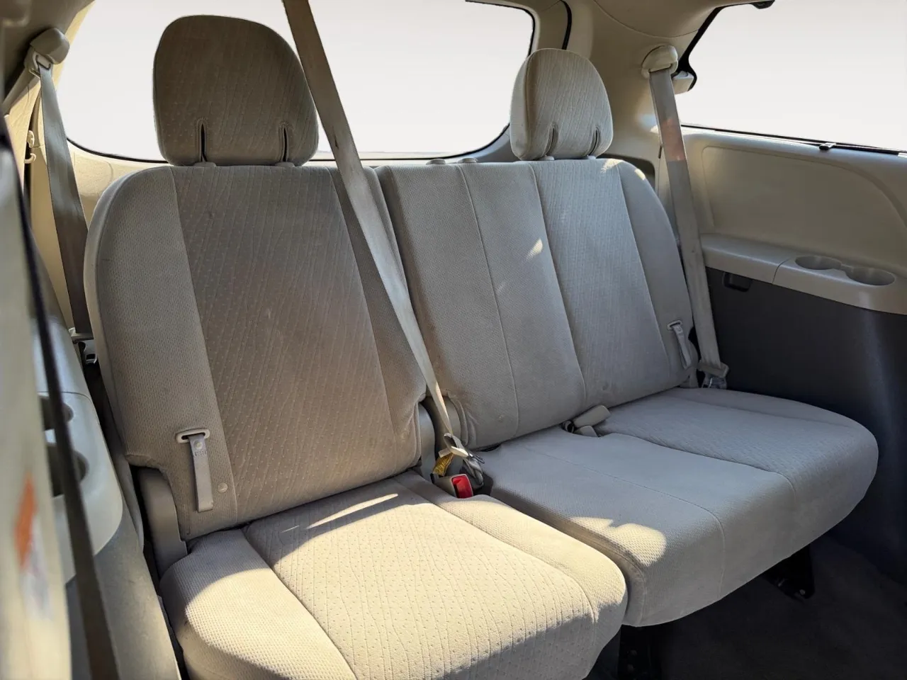 2015 Toyota Sienna LE - Photo 29
