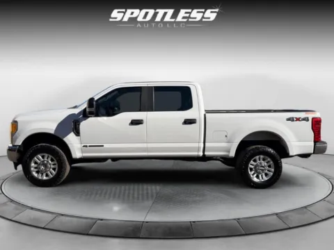More photos of 2017 Ford F-250SD XL at Spotless Auto San Pedro, TX