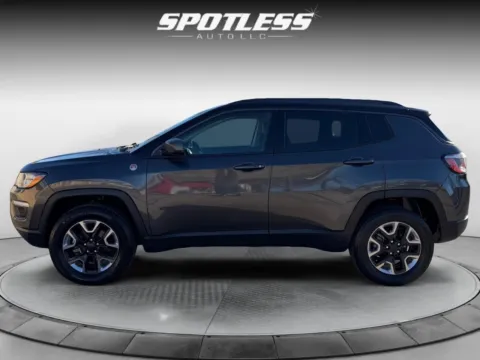 More photos of 2018 Jeep Compass Trailhawk at Spotless Auto San Pedro, TX