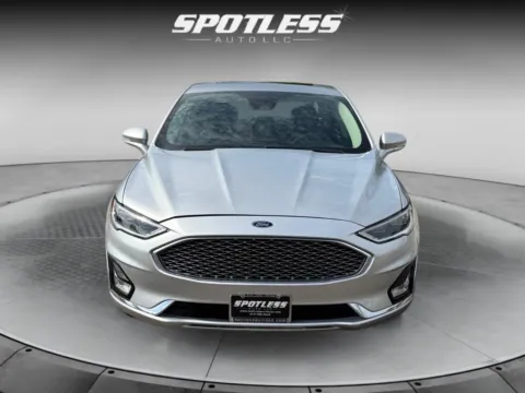 More photos of 2019 Ford Fusion Hybrid Titanium at Spotless Auto San Pedro, TX