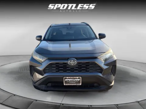 More photos of 2019 Toyota RAV4 LE at Spotless Auto San Pedro, TX